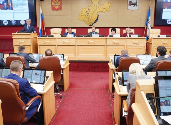 Иркутским предпринимателям теперь за продажу энергетиков несовершеннолетним грозят штрафы до 50 тысяч рублей