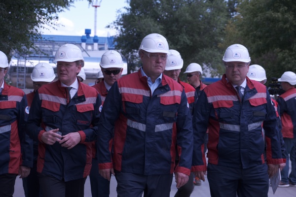 Губернатор Астраханской области Игорь Бабушкин посетил нефтеперекачивающую станцию КТК-Р "Астраханская"