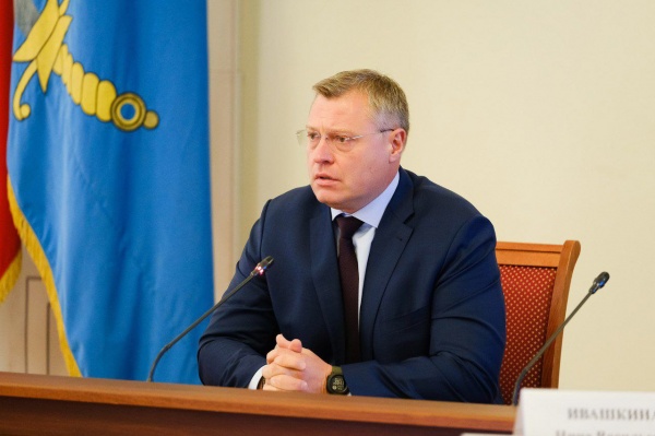 Глава Минтранса РФ отметил на совещании с президентом положительную динамику в сфере развития общественного транспорта в Астраханской области